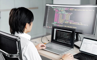 中国香港 api php源码,下载的php源码怎么运行呢？